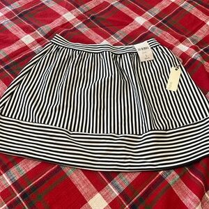 FOREVER 21 Size Large striped two-pattern skirt